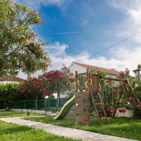 Pharia And - By The Apartmanhotel 3*