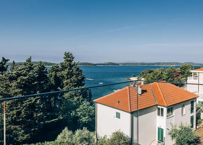 Pharia And - By The هفار