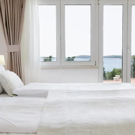 Pharia & Residences Hotel