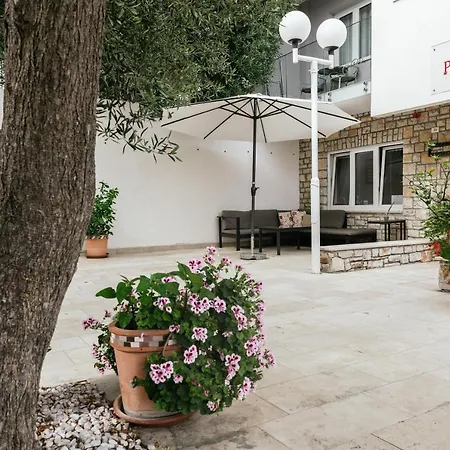 Hotel Pharia & Residences Hvar Town
