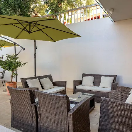 Pharia & Residences 4*