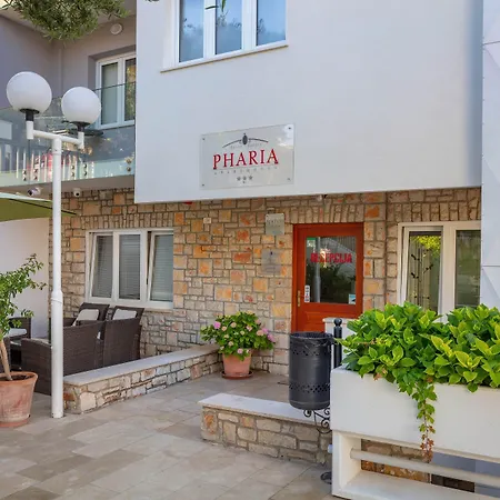 Pharia & Residences 4* 赫瓦尔
