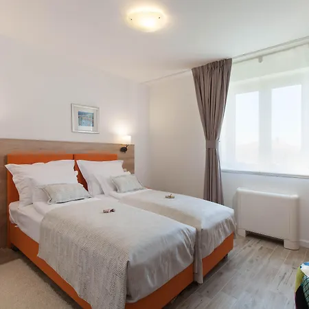 Pharia & Residences 4*