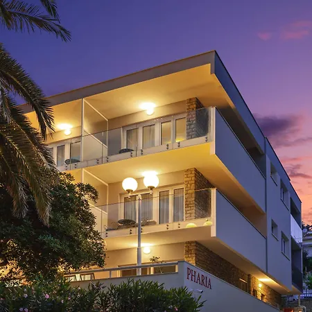 Pharia & Residences 4*