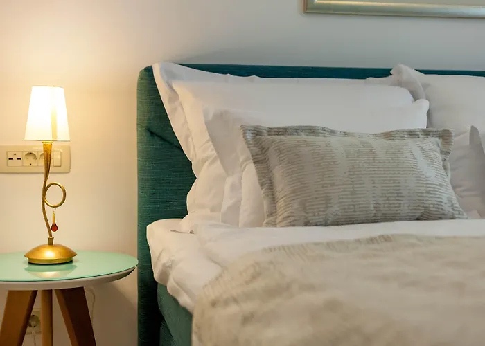 Pharia And - By The Aparthotel 3*