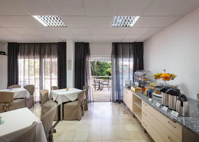 Aparthotel Pharia And - By The 3*