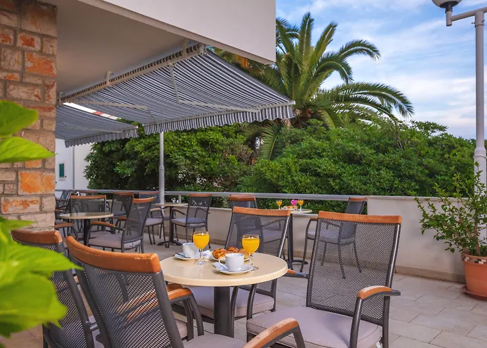 Pharia And - By The Aparthotel