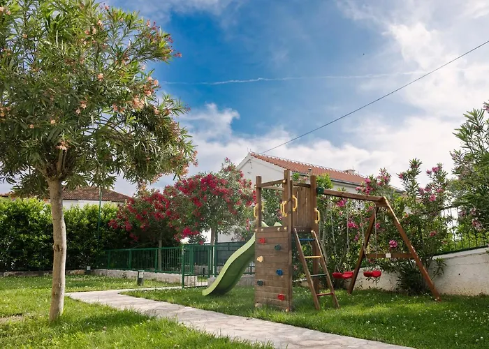 Pharia And - By The Aparthotel 3*