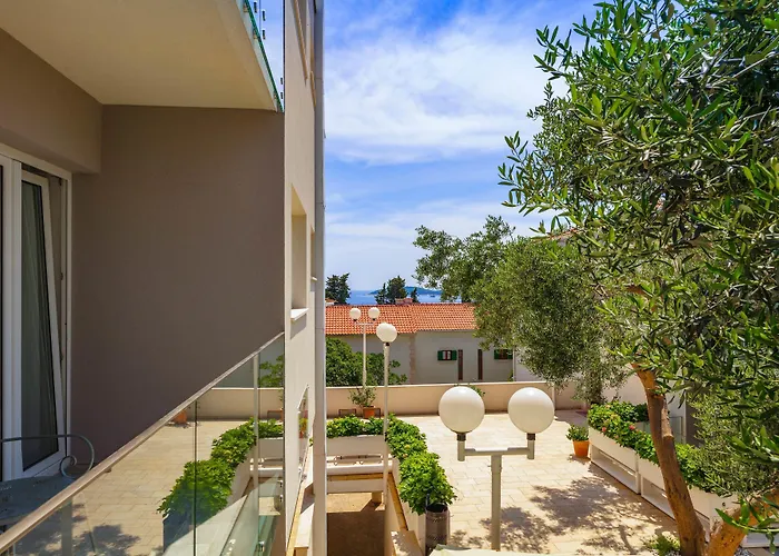 Pharia And - By The Aparthotel 3*