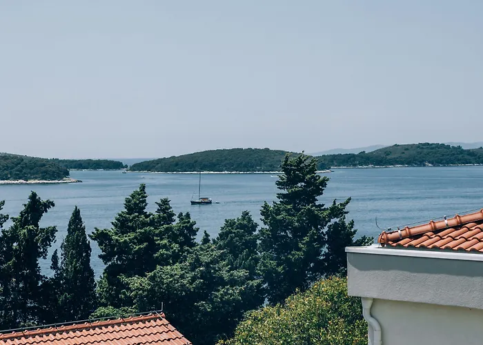 Pharia And - By The Lejlighedshotel