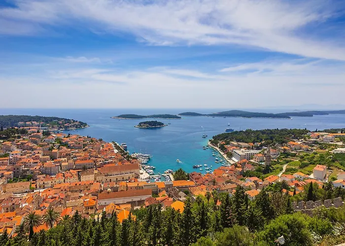 Aparthotel Pharia And - By The Hvar Town