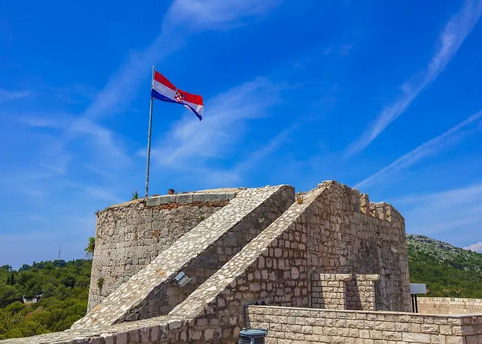 Lejlighedshotel Pharia And - By The Hvar Town