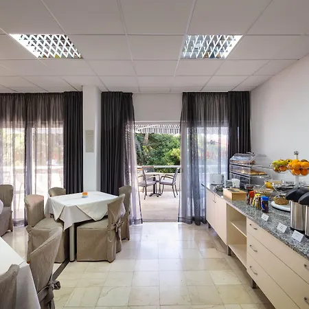 Aparthotel Pharia And - By The 3*