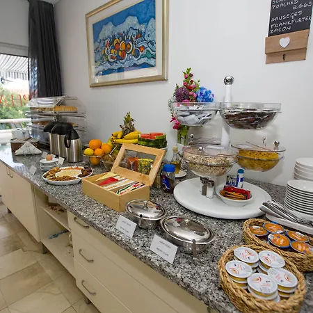 Pharia And - By The Aparthotel 3*