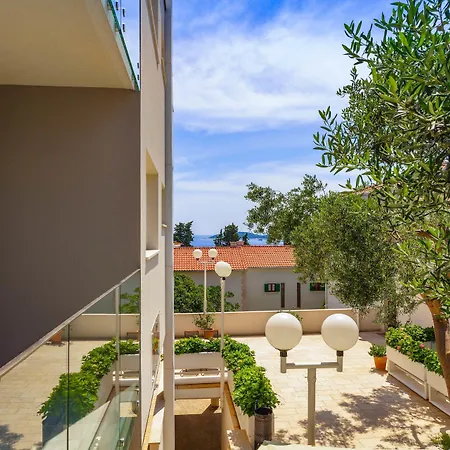 Pharia And - By The Aparthotel 3*