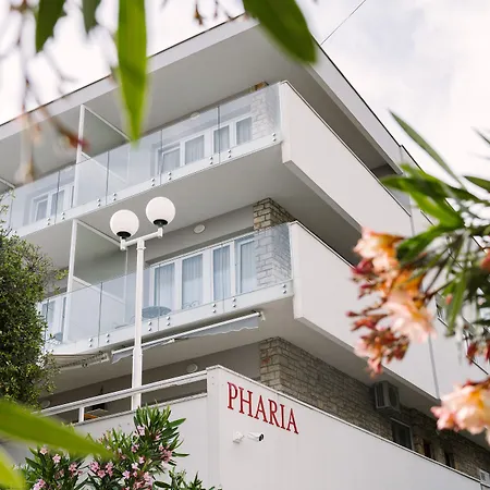 Pharia And - By The Aparthotel