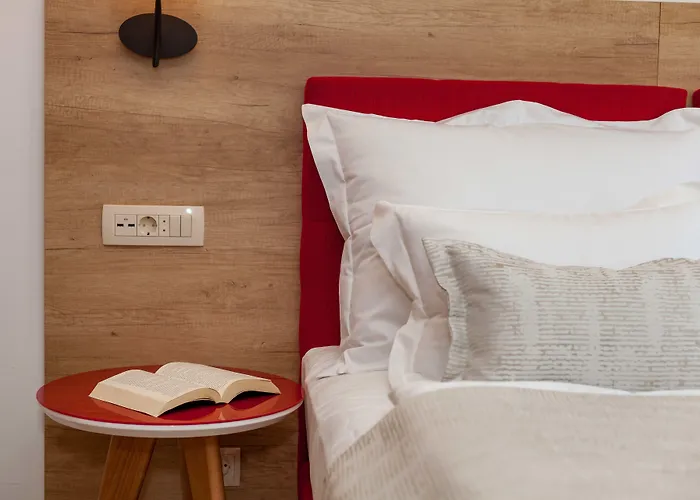 Pharia And - By The Ξενοδοχείο με διαμερίσματα 3*