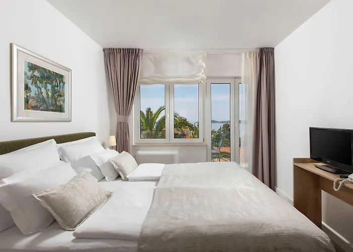 Pharia And - By The Χβαρ